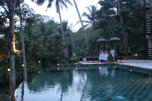 Labak River Hotel