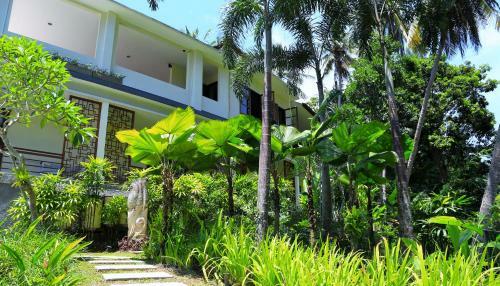 Labak River Hotel