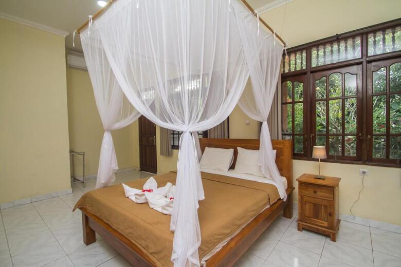 Hostal Omah D'taman