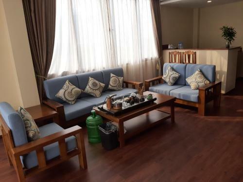 Lisha Grand Hotel