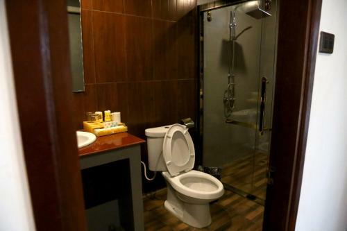 Lisha Grand Hotel