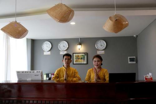 Lisha Grand Hotel