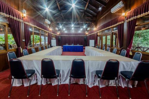 Lisha Grand Hotel