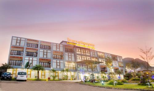 Lisha Grand Hotel