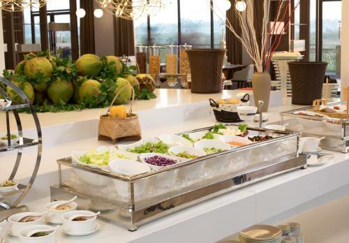 The Qube Hotel & Suite Vientiane