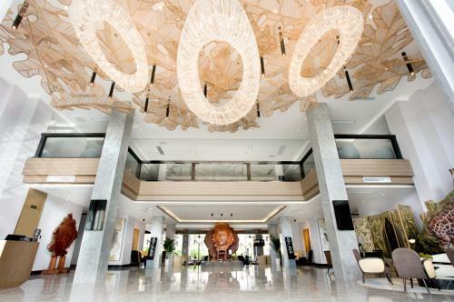 The Qube Hotel & Suite Vientiane