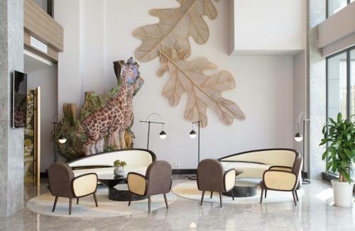The Qube Hotel & Suite Vientiane