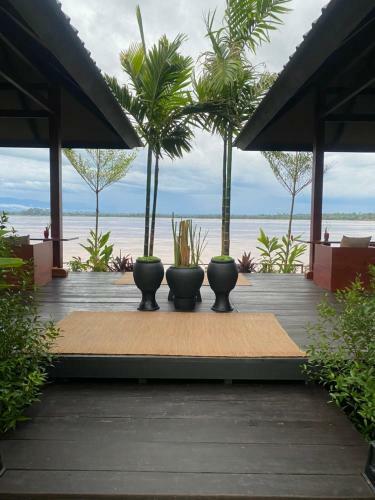 Hotel The Riviera Champasak