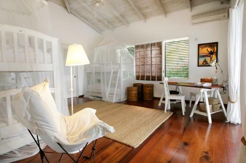 Rodney Bay Villa Sleeps 6 Pool Air Con Wifi