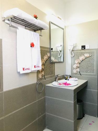 Kanola Luxury Hotel