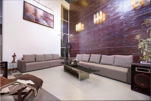 Atrium Leisure