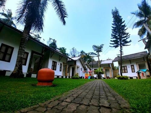 Kolonne Riverside Hotel