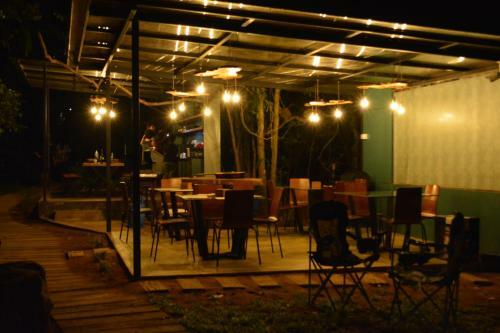 Shadow Grove Camping & Cabins Kitulgala