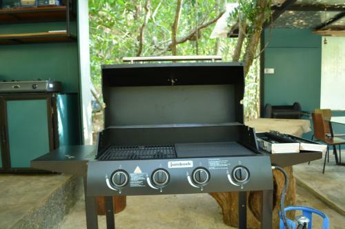 Shadow Grove Camping & Cabins Kitulgala