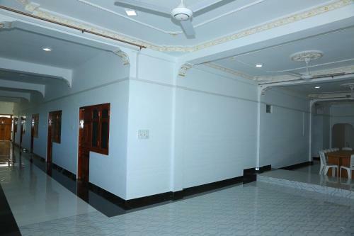 Hostal Thavam Guest House