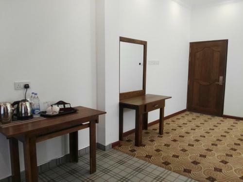 Hotel Akshayaam- Negombo