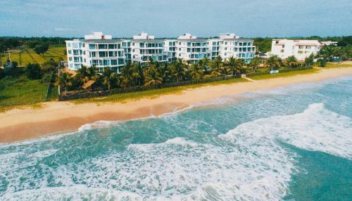 Apartamento Shoreline 4-g-03@ Oceanfront Condominiums Nilaveli