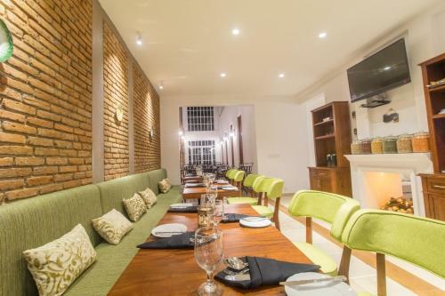 Hotel The Lynden Grove
