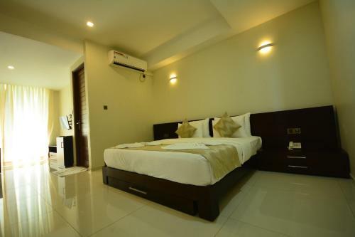 Kethumathee Hotel & Banquet