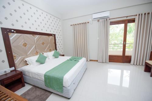 Hotel Mount Rich Rumassala