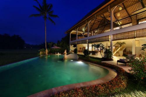 Hostal Frangipani Villas