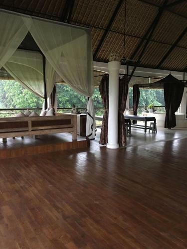 Hostal Frangipani Villas
