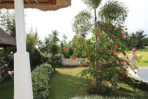 Hostal Frangipani Villas