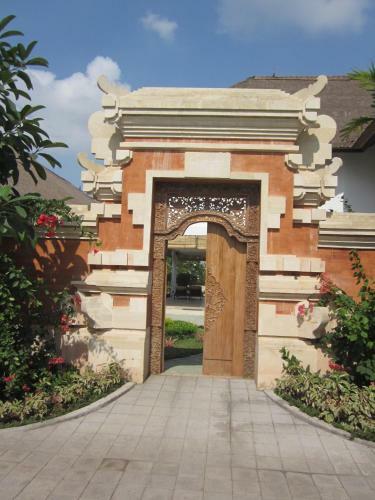Hostal Frangipani Villas