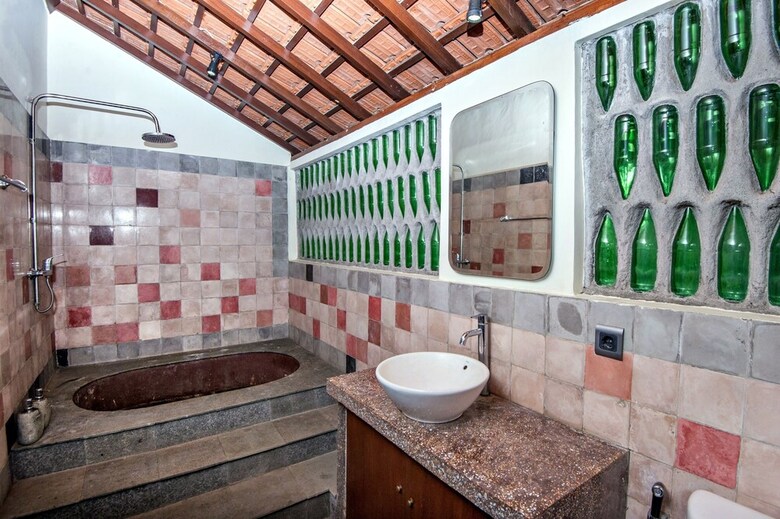Hostal Omah Apik