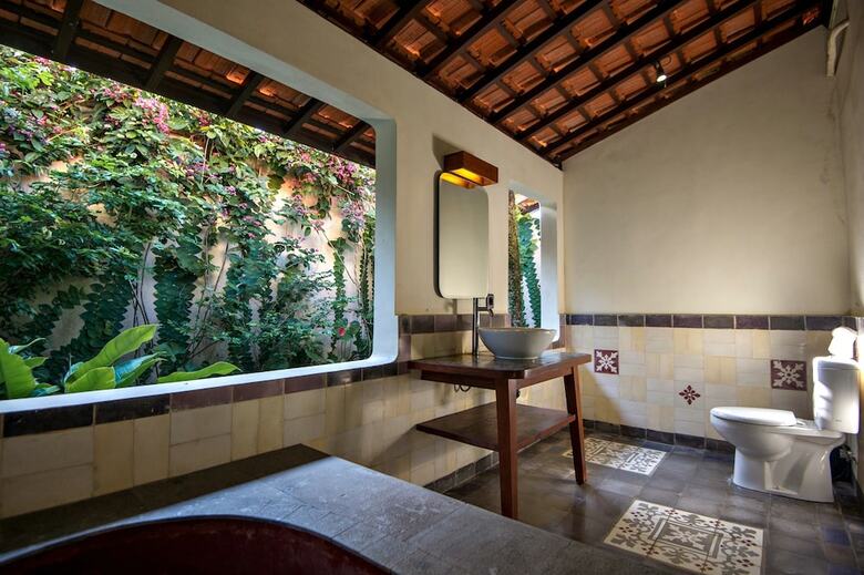 Hostal Omah Apik