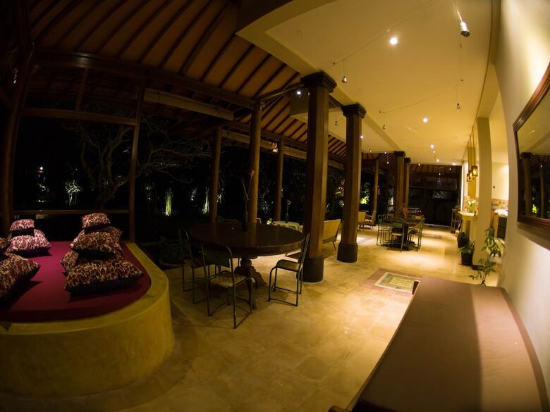 Hostal Omah Apik