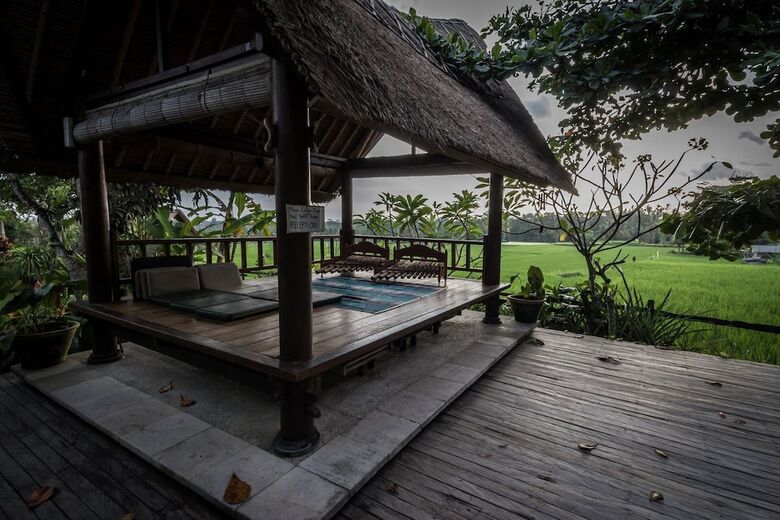 Hostal Omah Apik