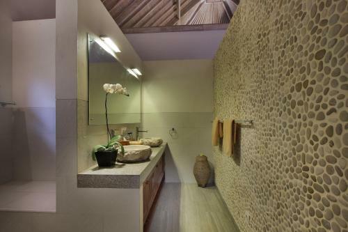 D'legon Villa