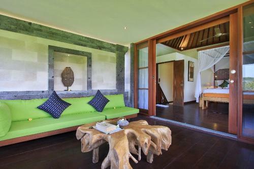 D'legon Villa