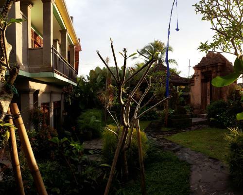 Hostal Villa Bungsil Gading