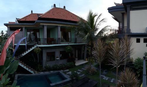 Hostal Villa Bungsil Gading