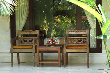 Hostal Bali Gardenview Cottages