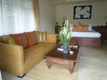 Villa Semana Resort & Spa
