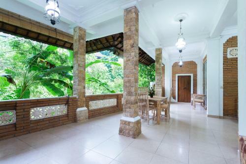 Ani's Villas