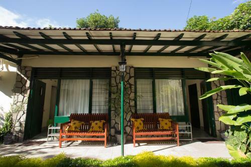 Hostal Mango Tree Dipudjo