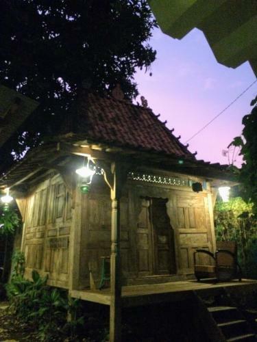 Hostal Mango Tree Dipudjo