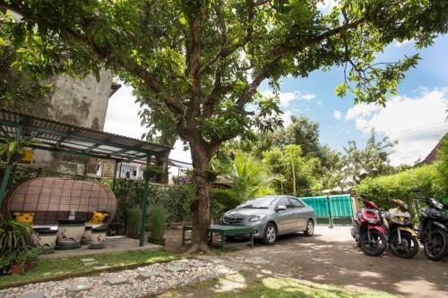 Hostal Mango Tree Dipudjo
