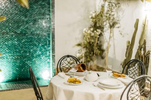 Hostal Riad Nayanour