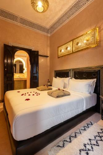 Hostal Riad Medina Art Suite & Heated Pool