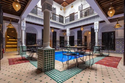 Hostal Riad Medina Art Suite & Heated Pool