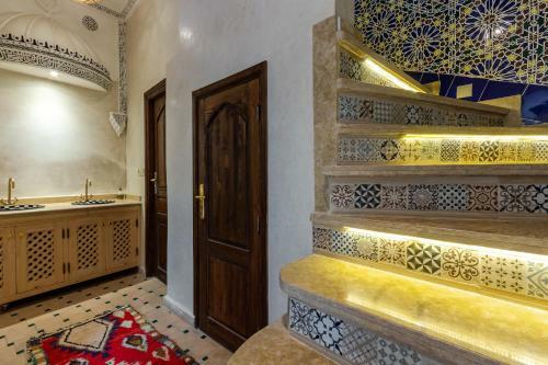 Hostal Riad Medina Art Suite & Heated Pool
