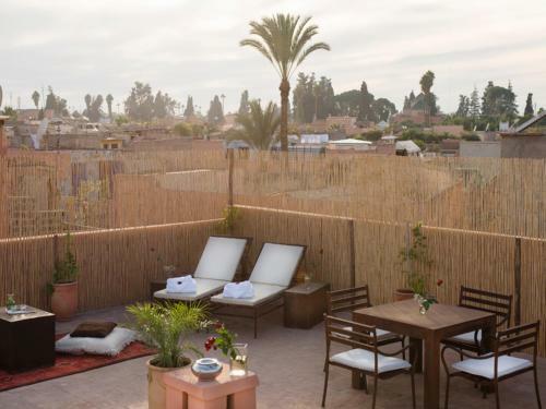 Hostal Room In Bb - Suite Kalifa In Luxurious Riad - Marrakech Spa And Massage
