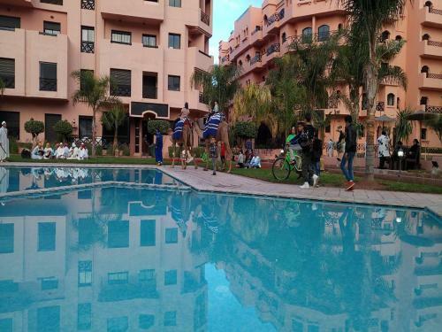 Quiet Apartment In A Paradise Residence. Overnight Prices, Remained Stable
