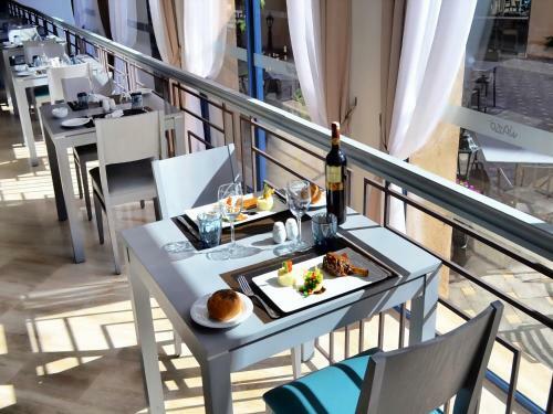 Wazo Hotel