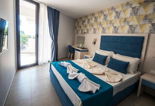 Pearl Beach Hotel & Resort